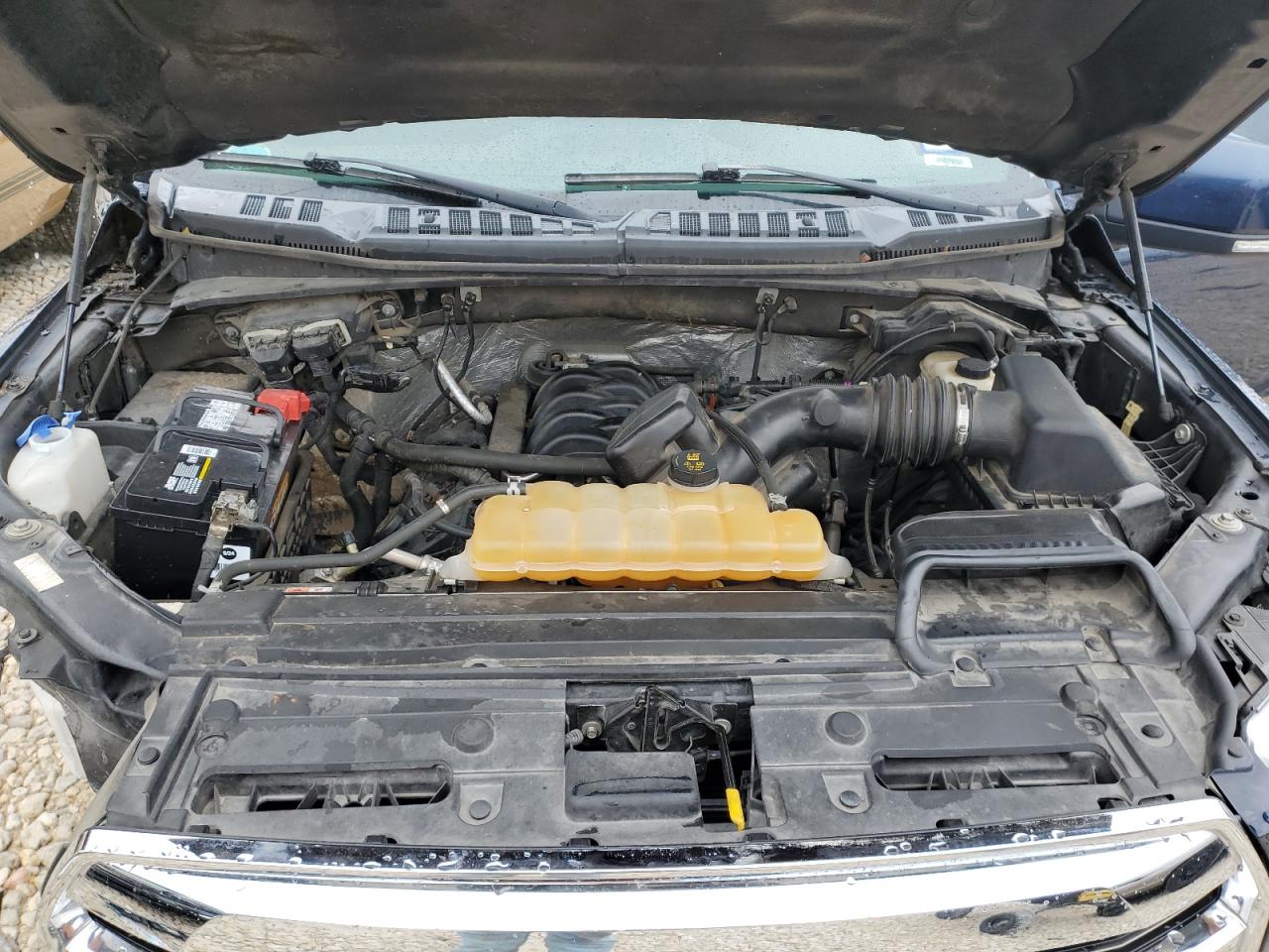 2015 Ford F-150 - Image 11