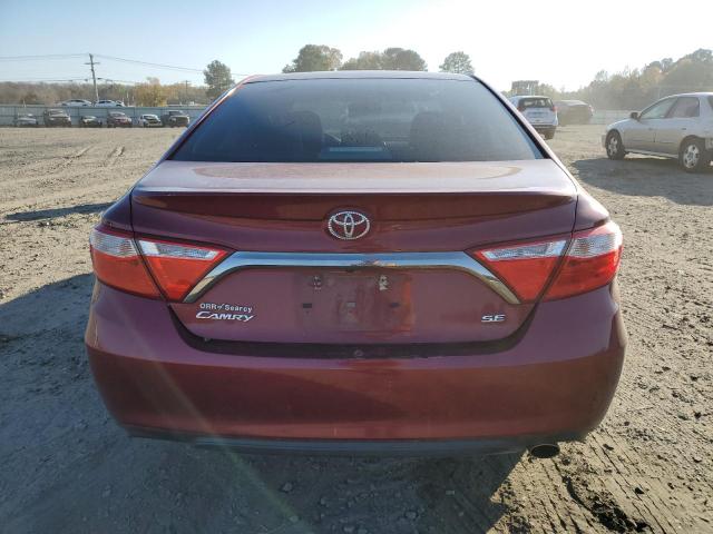Sedans TOYOTA CAMRY 2017 Czerwony