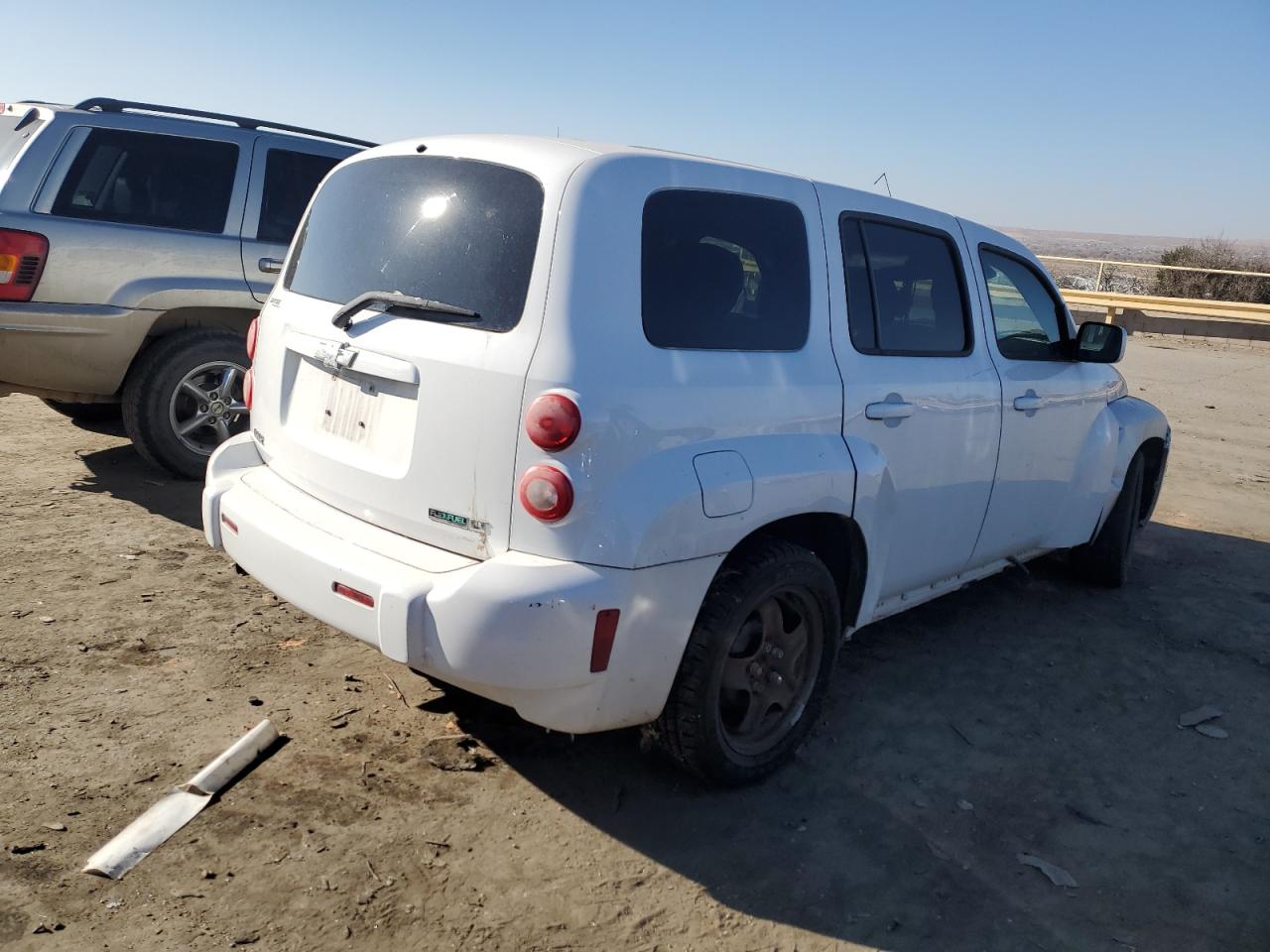 2010 Chevrolet HHR - Image 3