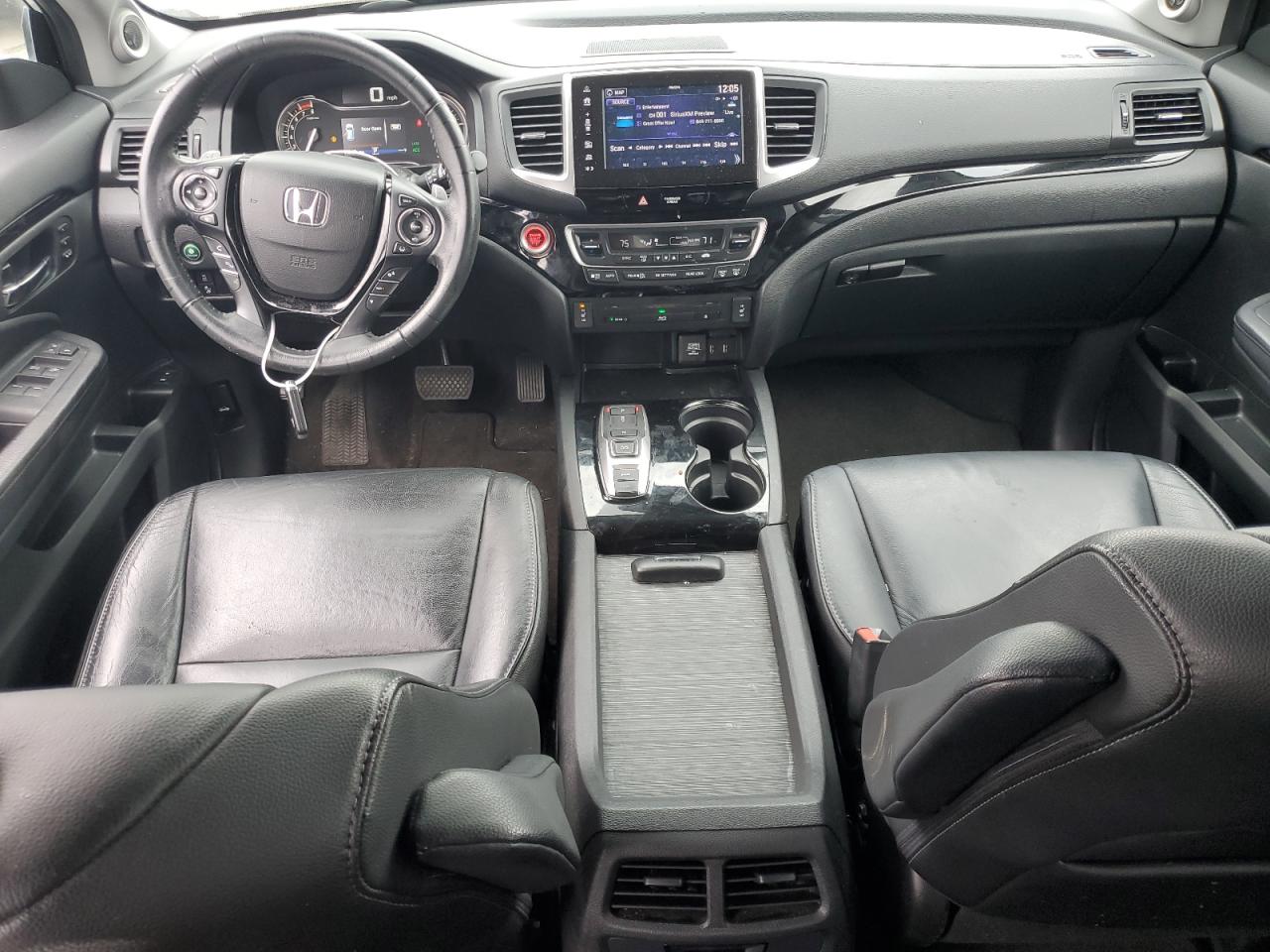 2017 Honda Pilot - Image 8