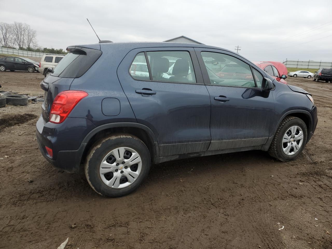 VIN 3GNCJKSB4JL377401 2018 CHEVROLET TRAX no.3