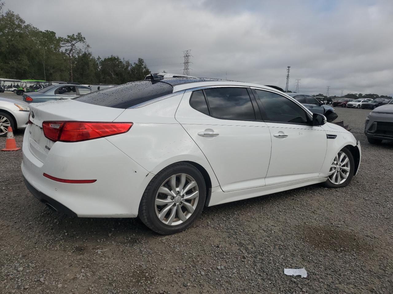 VIN 5XXGN4A7XFG515193 2015 KIA OPTIMA no.3