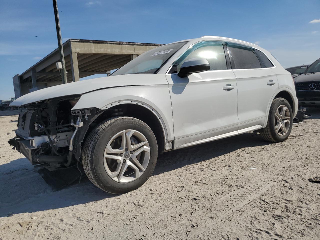 VIN WA1ANAFY7K2130089 2019 AUDI Q5 no.1