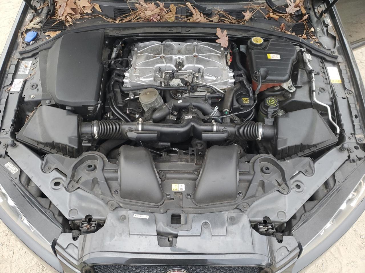 2015 Jaguar XF - Image 11