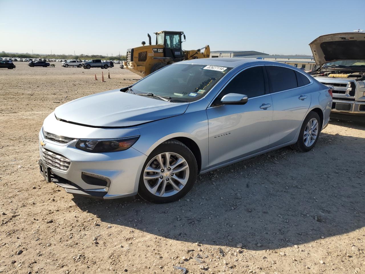 VIN 1G1ZD5STXJF256461 2018 CHEVROLET MALIBU no.1