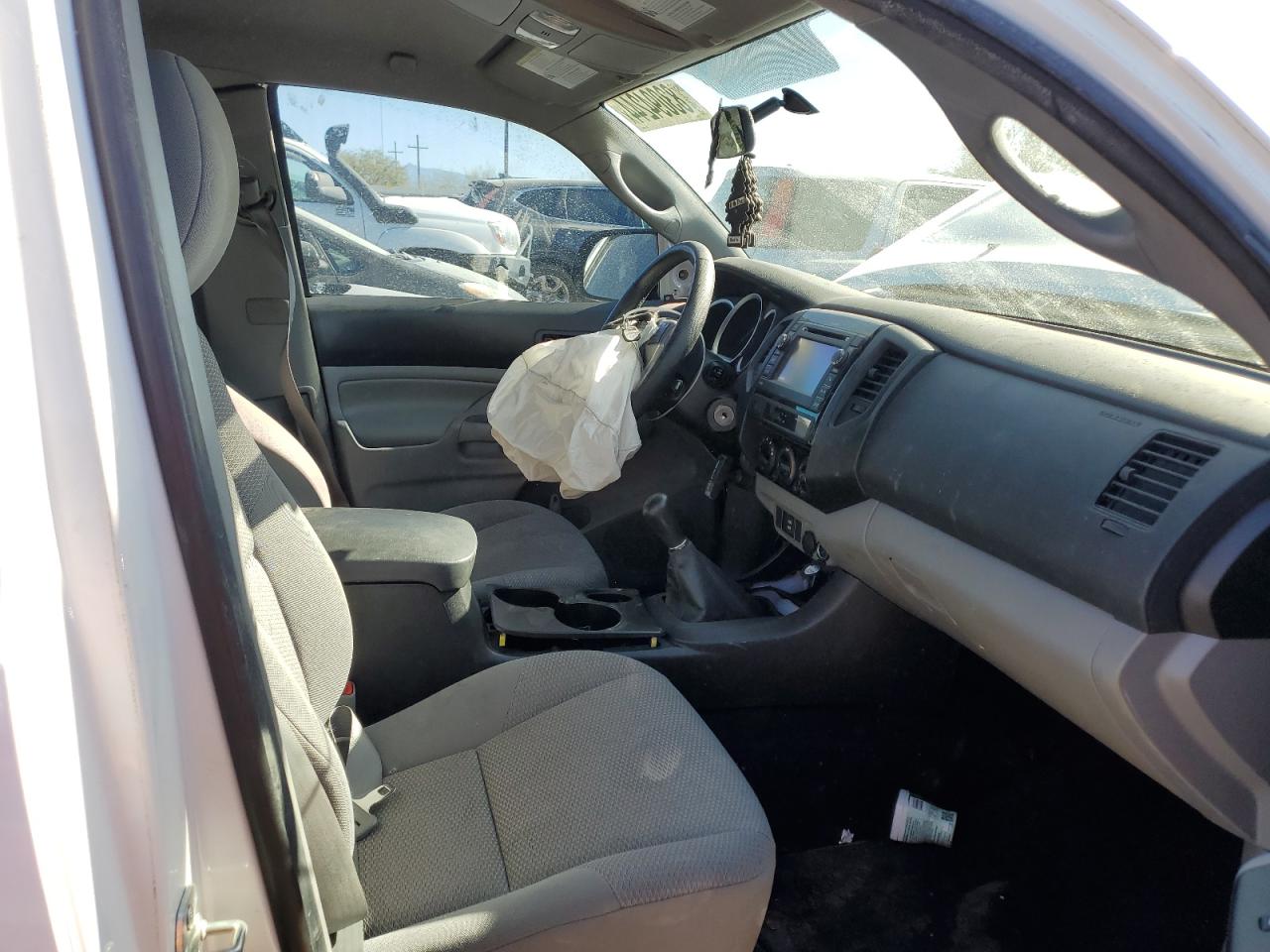 2013 Toyota Tacoma - Image 7