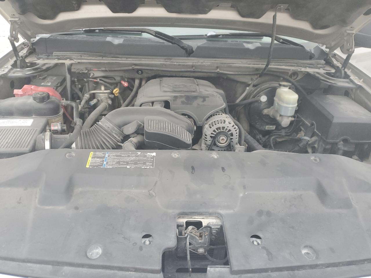 2007 Chevrolet Silverado - Image 11