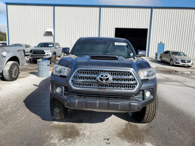  TOYOTA TACOMA 2017 Серый