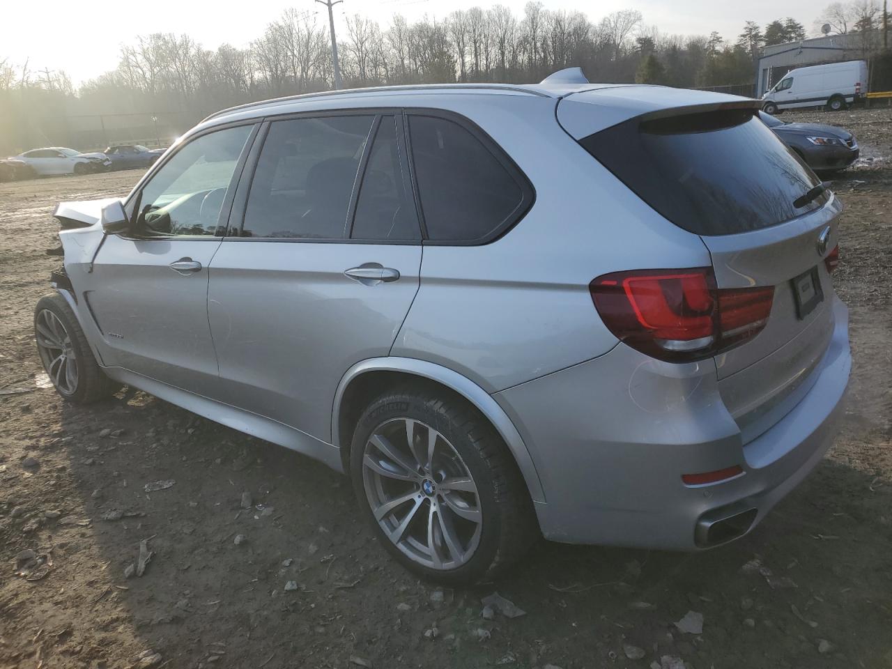 VIN 5UXKR0C53JL072685 2018 BMW X5 no.2