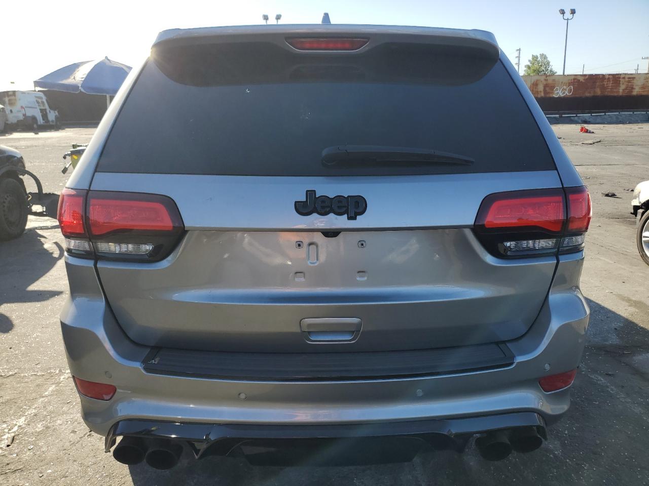 2018 Jeep Grand Cherokee - Image 6