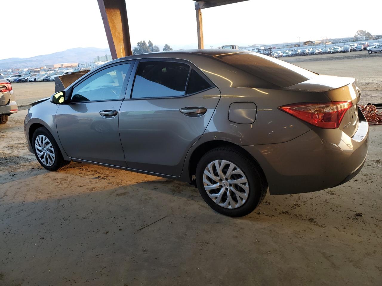 VIN 5YFBURHE3HP672962 2017 TOYOTA COROLLA no.2