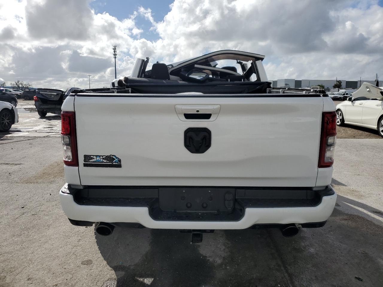 2022 RAM 1500 - Image 6