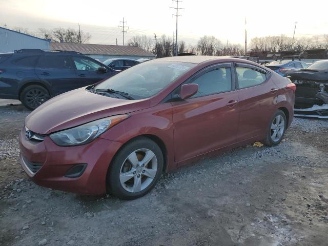  HYUNDAI ELANTRA 2013 Красный