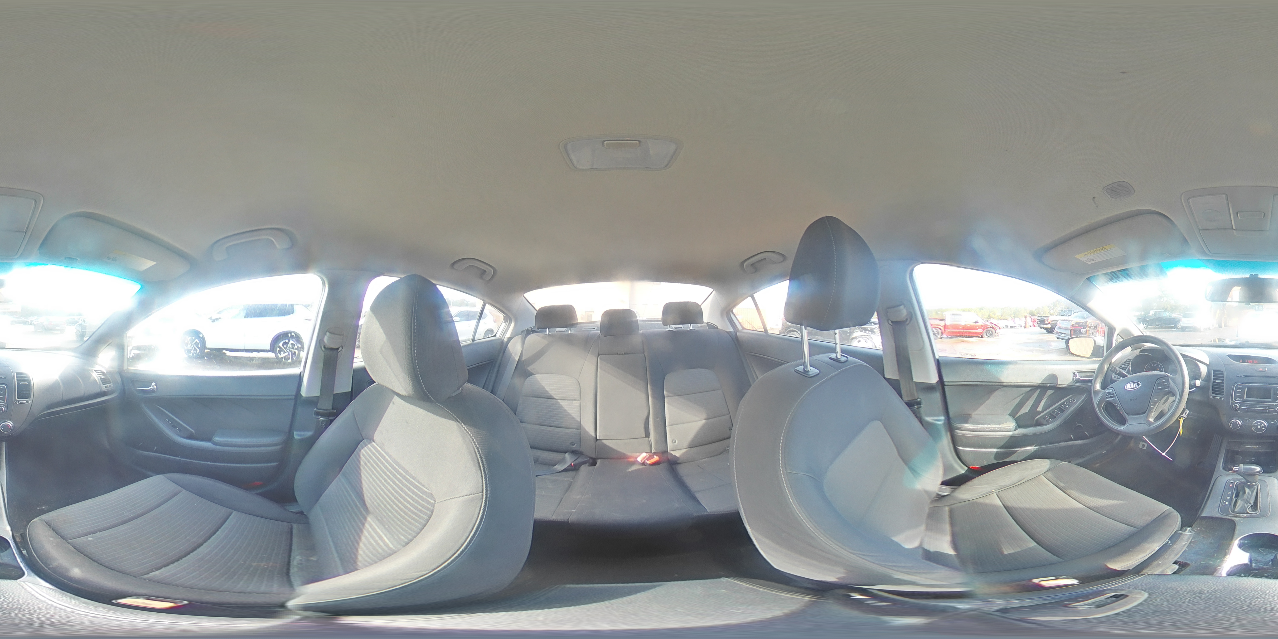 2015 Kia Forte - Image 12