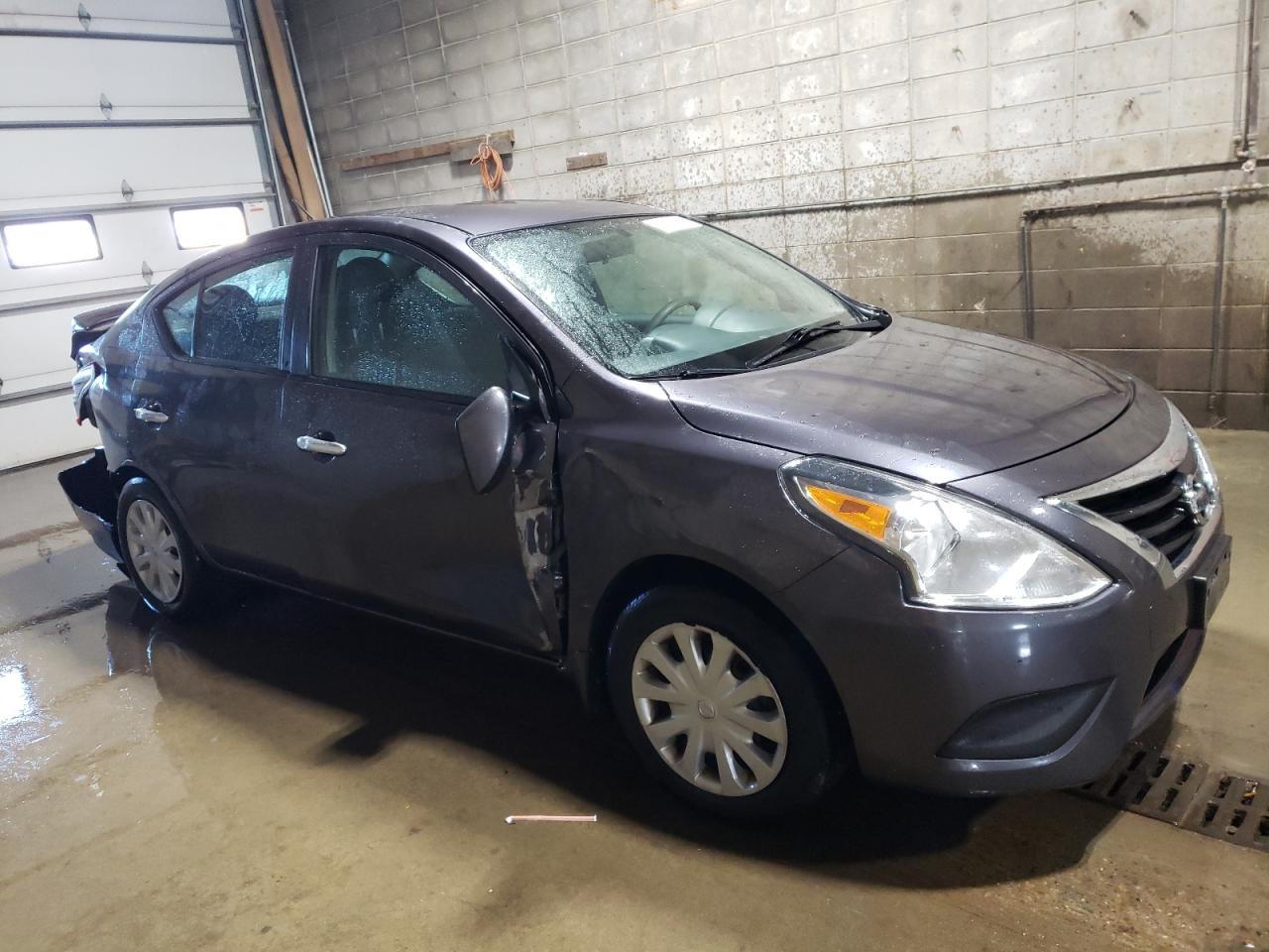 2015 Nissan Versa - Image 4
