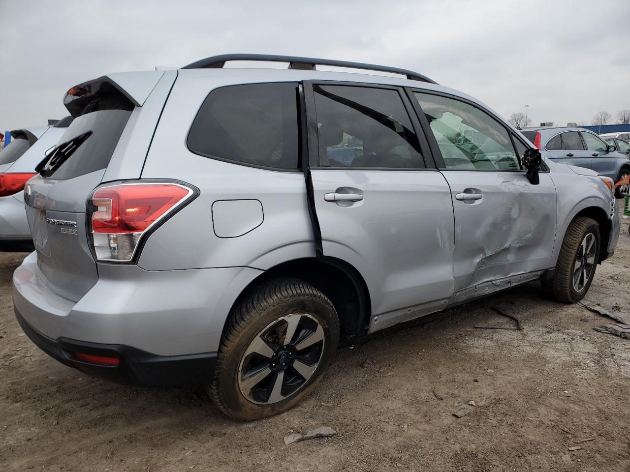 VIN JF2SJAGC9HH444245 2017 SUBARU FORESTER no.3