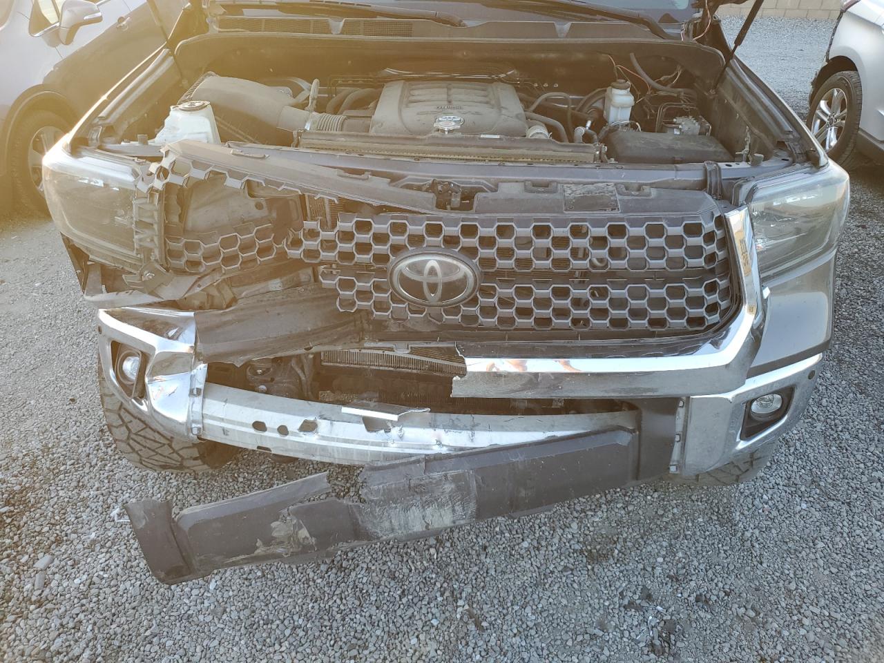 2020 Toyota Tundra - Image 11