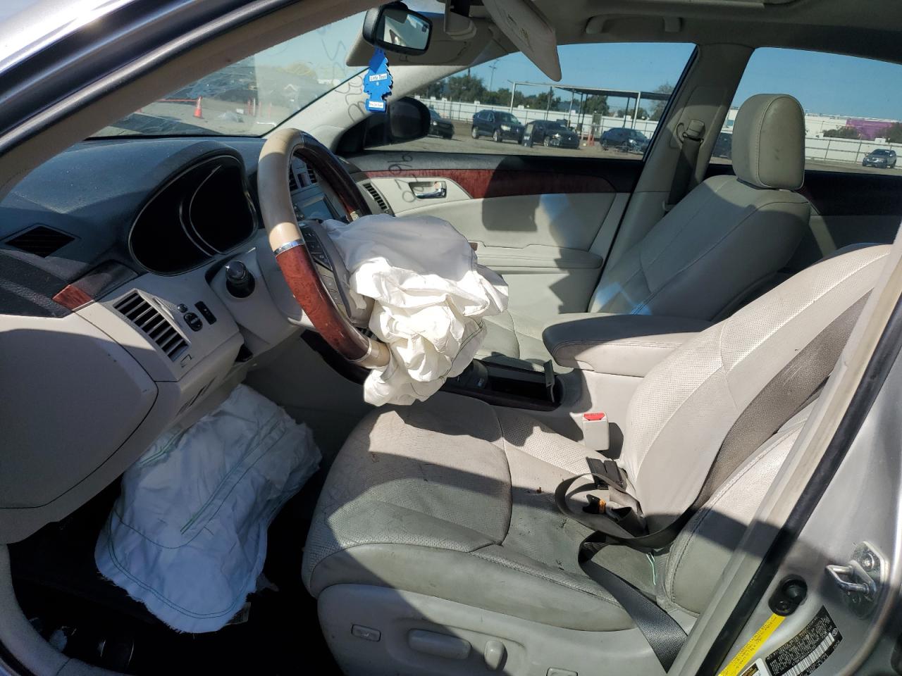 2012 Toyota Avalon - Image 7