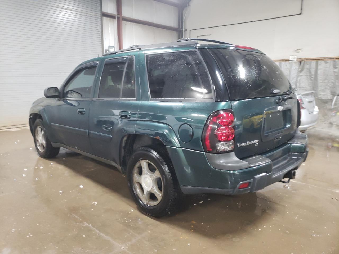 2005 Chevrolet TrailBlazer - Image 2