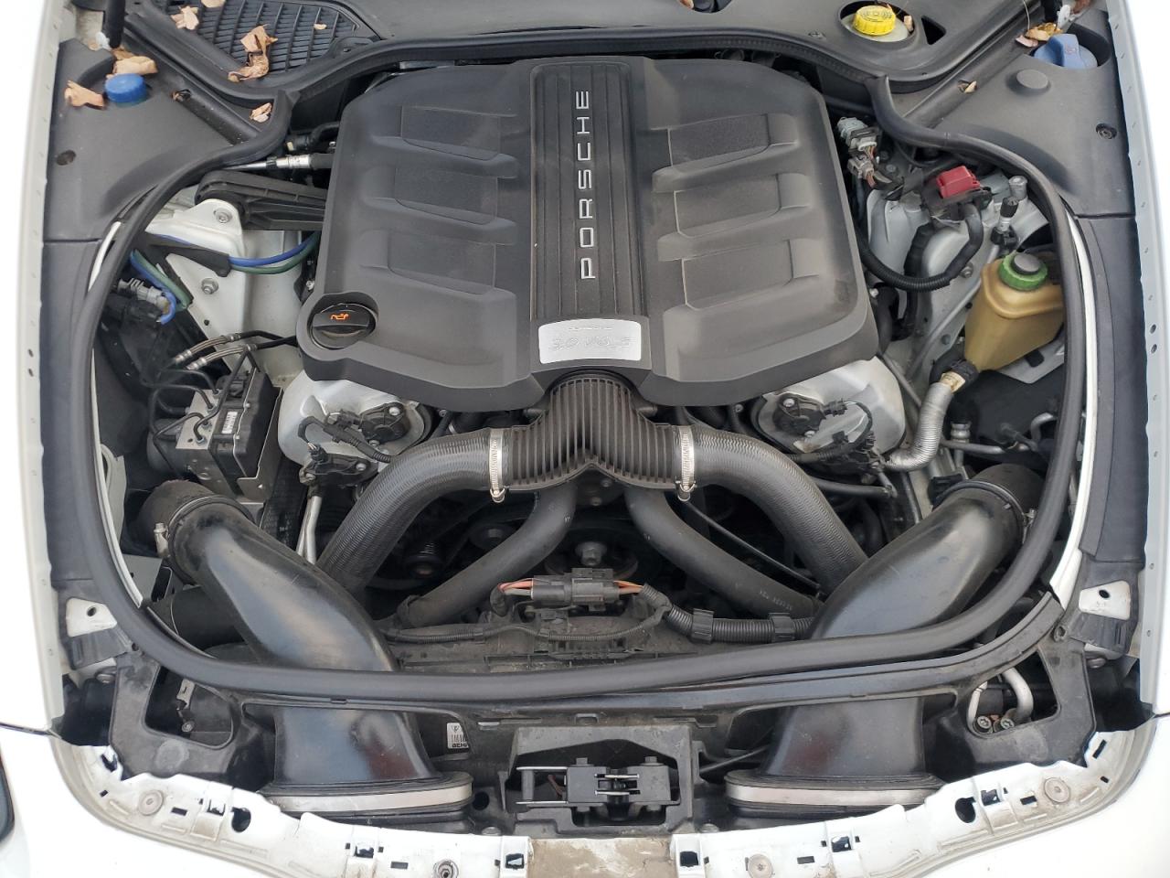 2014 Porsche Panamera - Image 11