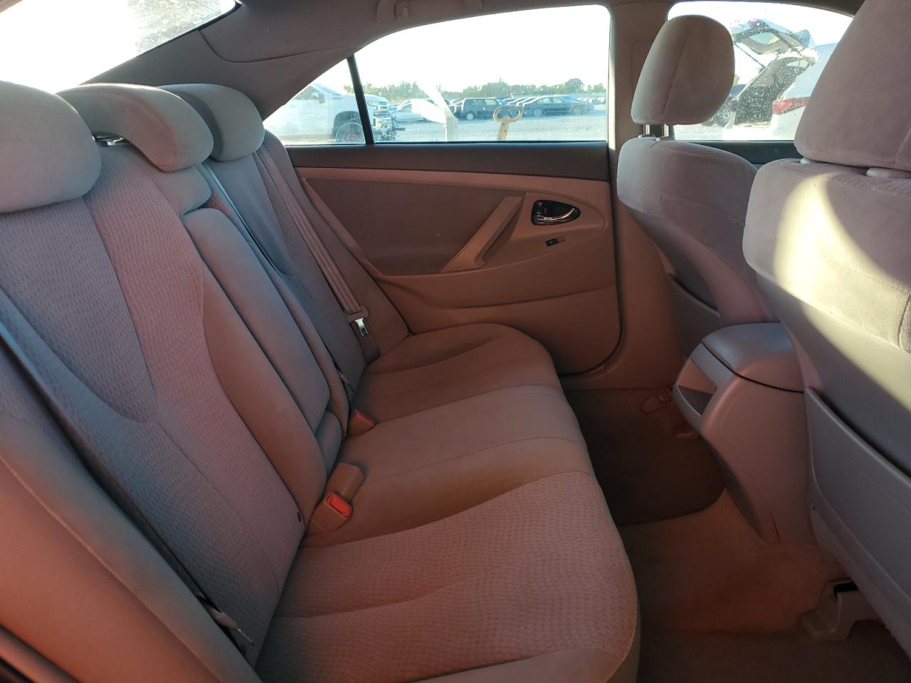 2010 Toyota Camry - Image 10