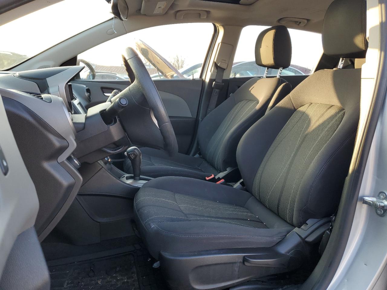 2015 Chevrolet Sonic Lt VIN: 1G1JC6SB0F4128214 Lot: 82831854