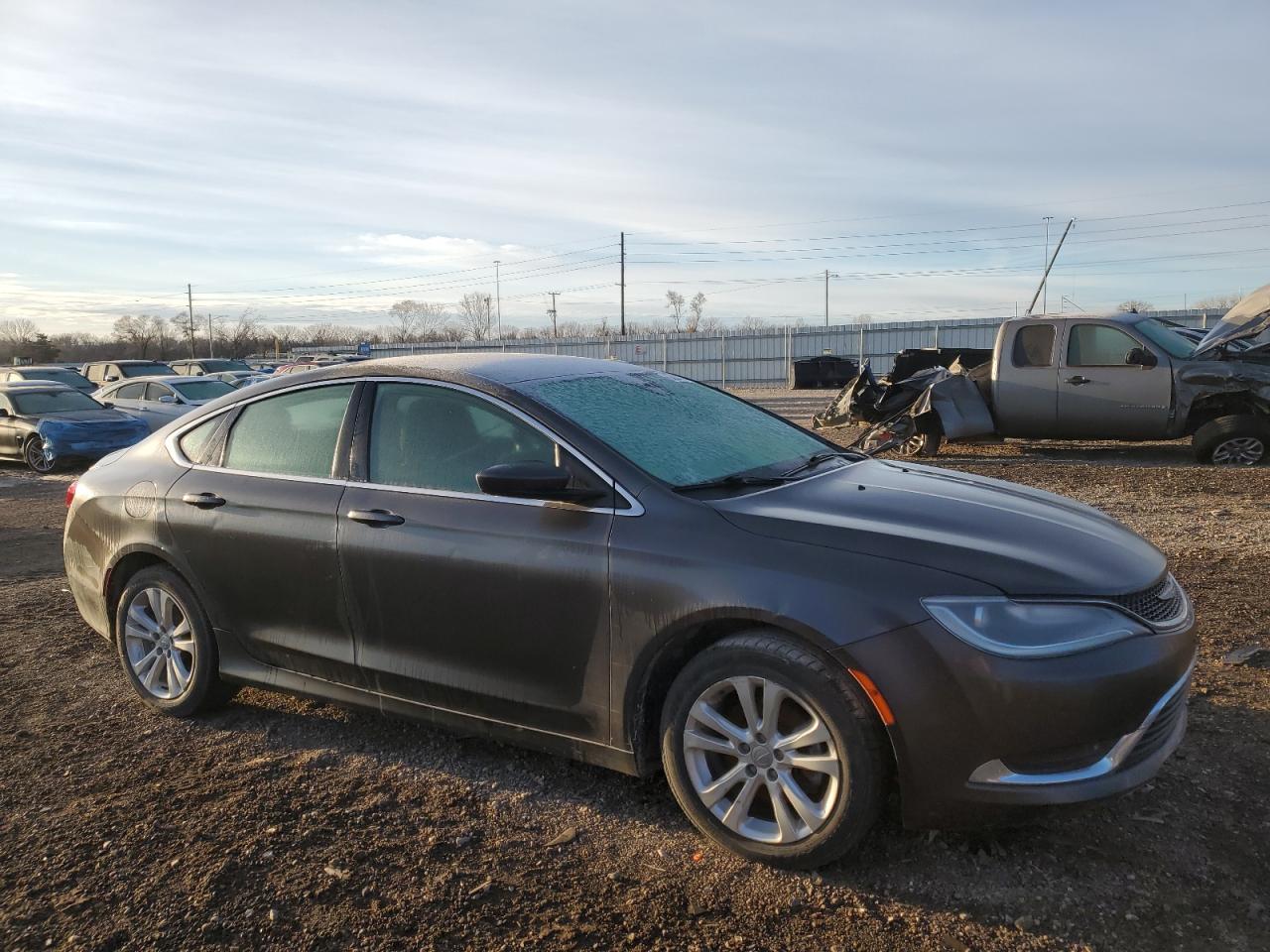 2015 Chrysler 200 - Image 4