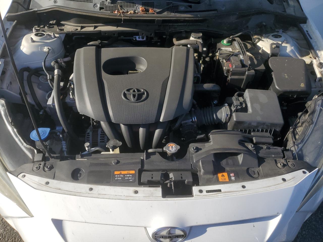 VIN 3MYDLBZV4GY115950 2016 TOYOTA SCION no.11