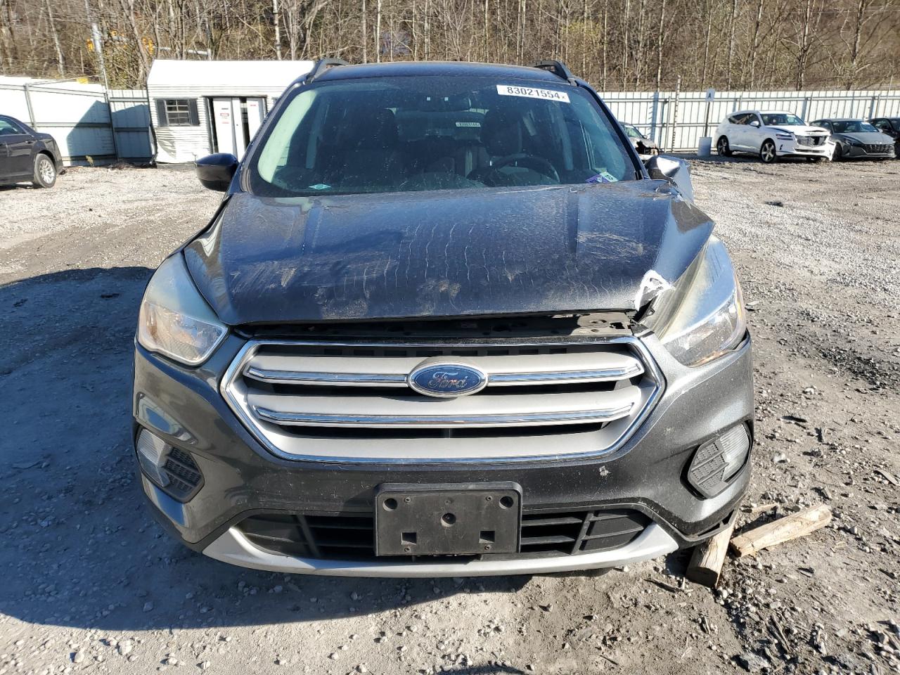 VIN 1FMCU9GD5JUA62319 2018 FORD ESCAPE no.5