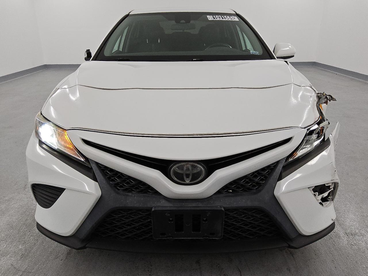 2019 Toyota Camry - Image 5