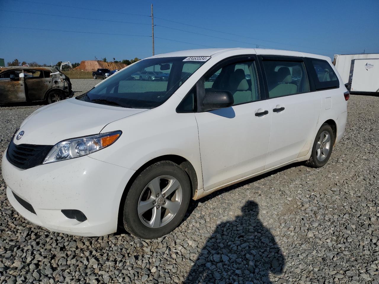 5TDZK3DC4GS704121 2016 TOYOTA SIENNA - Image 1