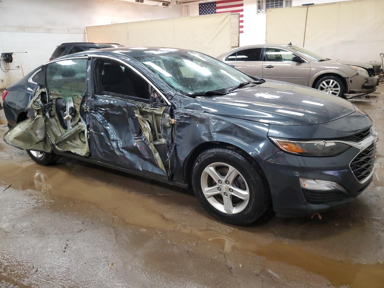 2019 Chevrolet Malibu - Image 4