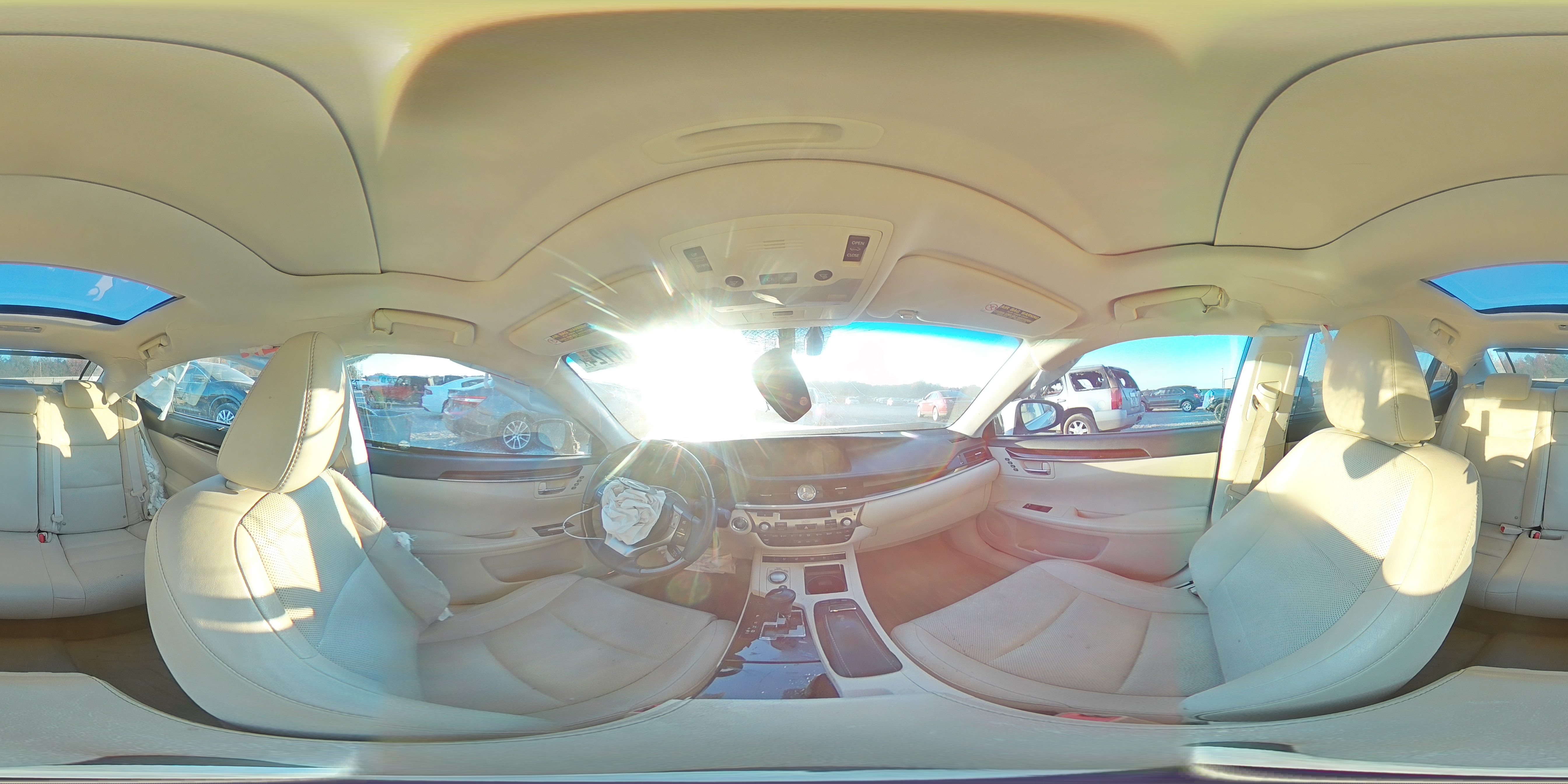 2013 Lexus ES - Image 12