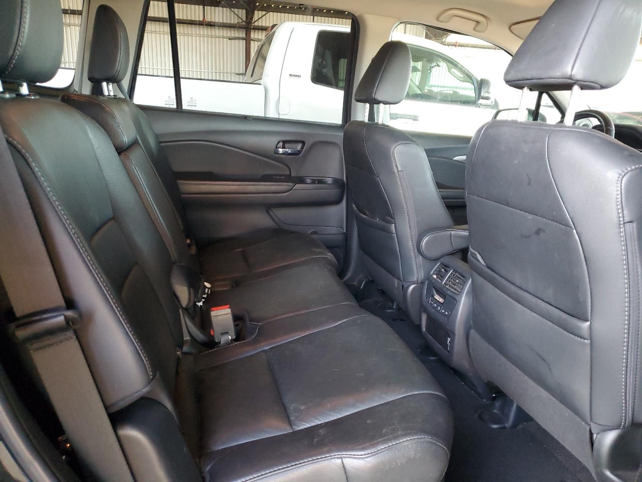 2020 Honda Pilot - Image 11