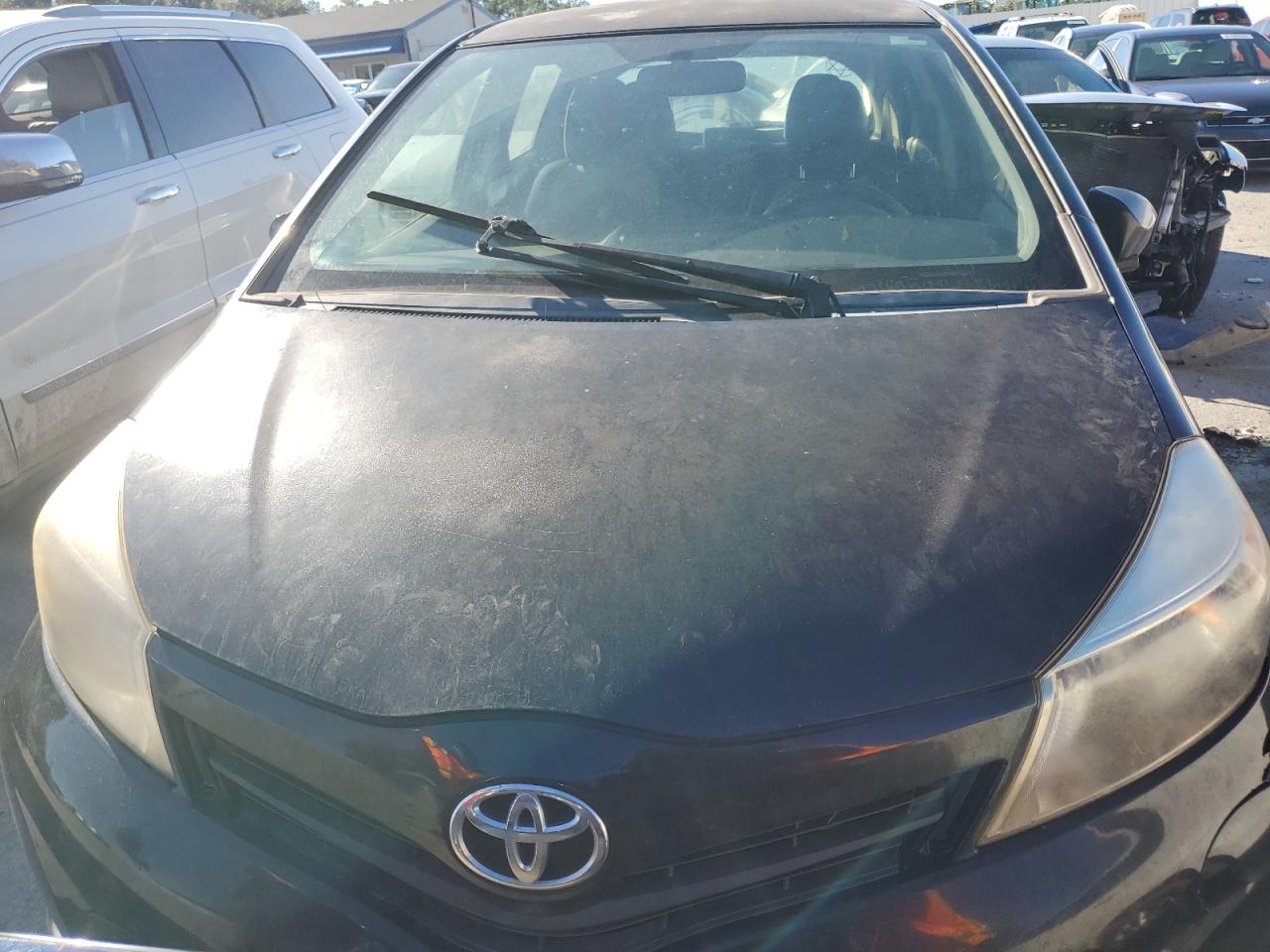 2012 Toyota Yaris - Image 5