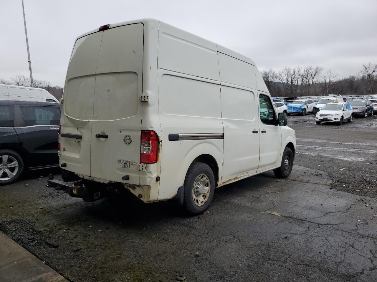 VIN 1N6AF0LX2DN105186 2013 NISSAN NV no.3