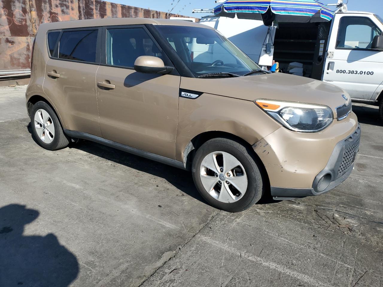 VIN KNDJN2A29G7318959 2016 KIA SOUL no.4