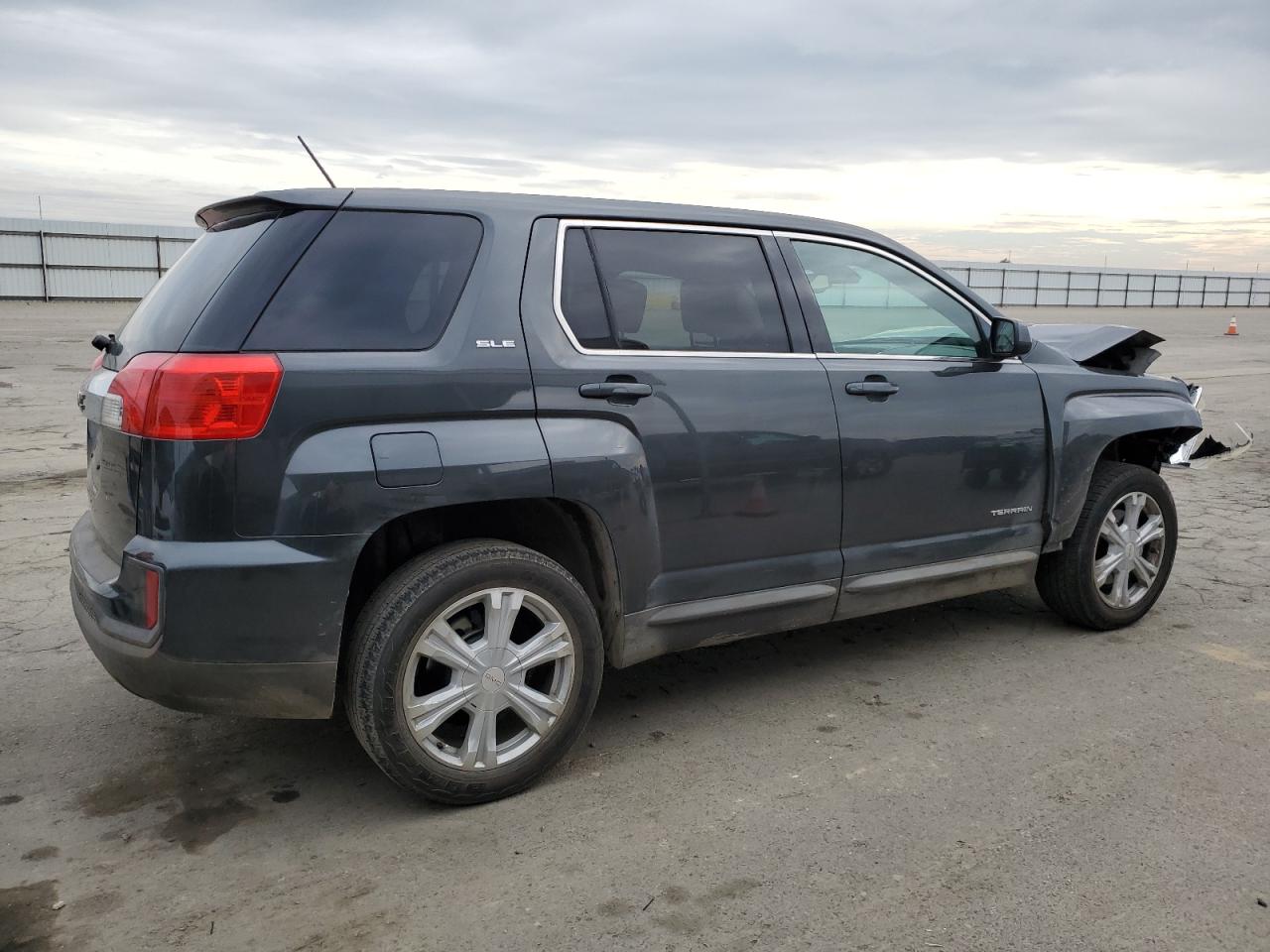 VIN 2GKALMEK9H6192460 2017 GMC TERRAIN no.3