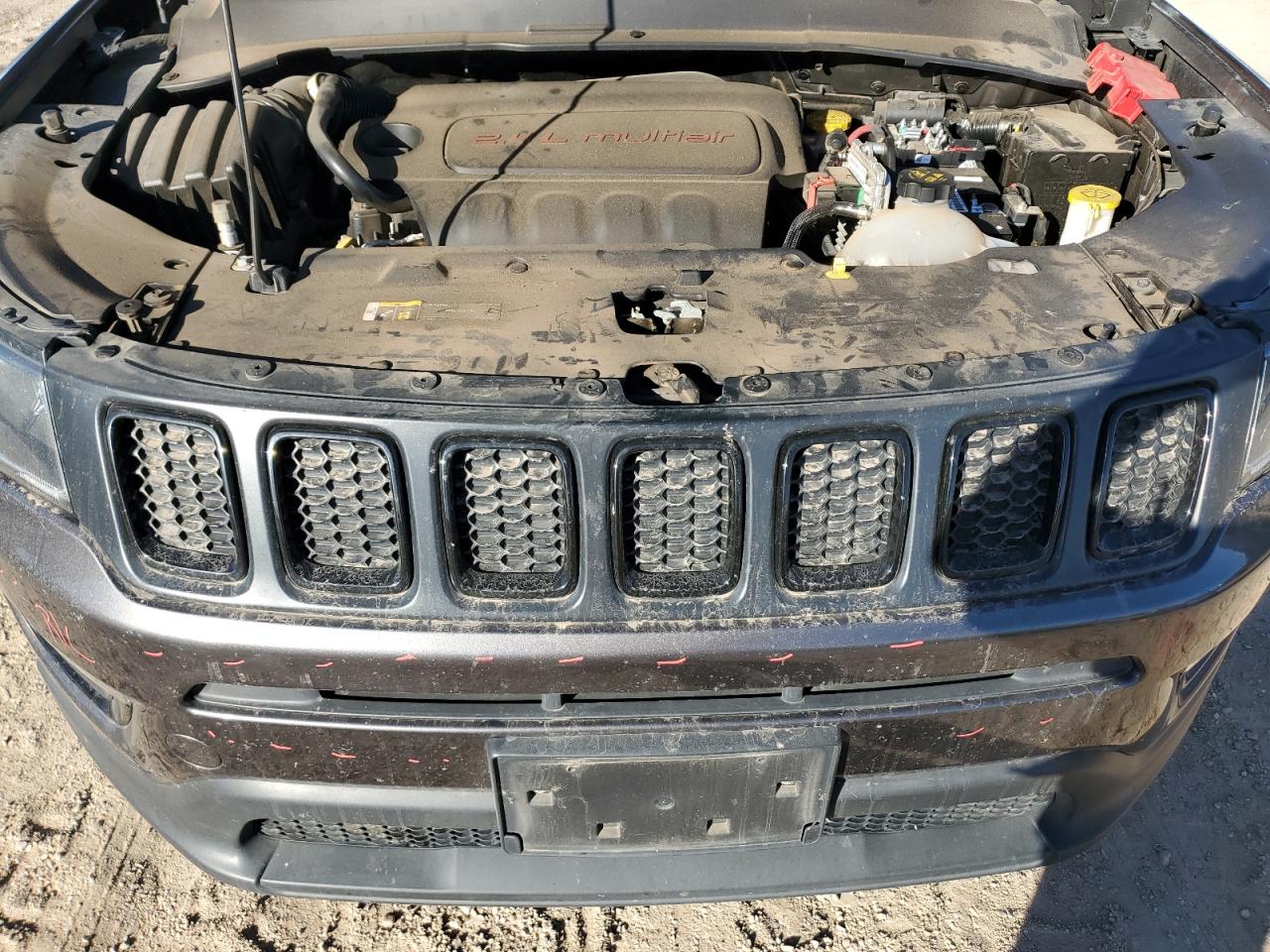 2021 Jeep Compass - Image 12