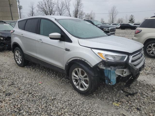  FORD ESCAPE 2017 Srebrny