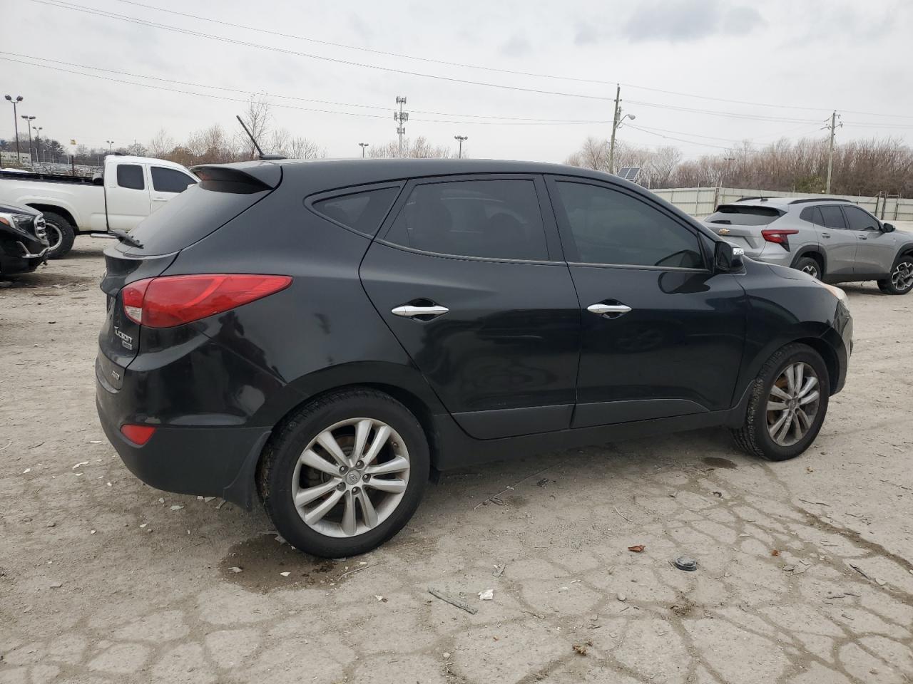 2012 Hyundai Tucson - Image 3