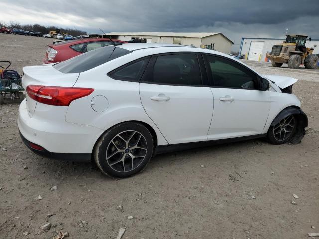  FORD FOCUS 2017 Biały