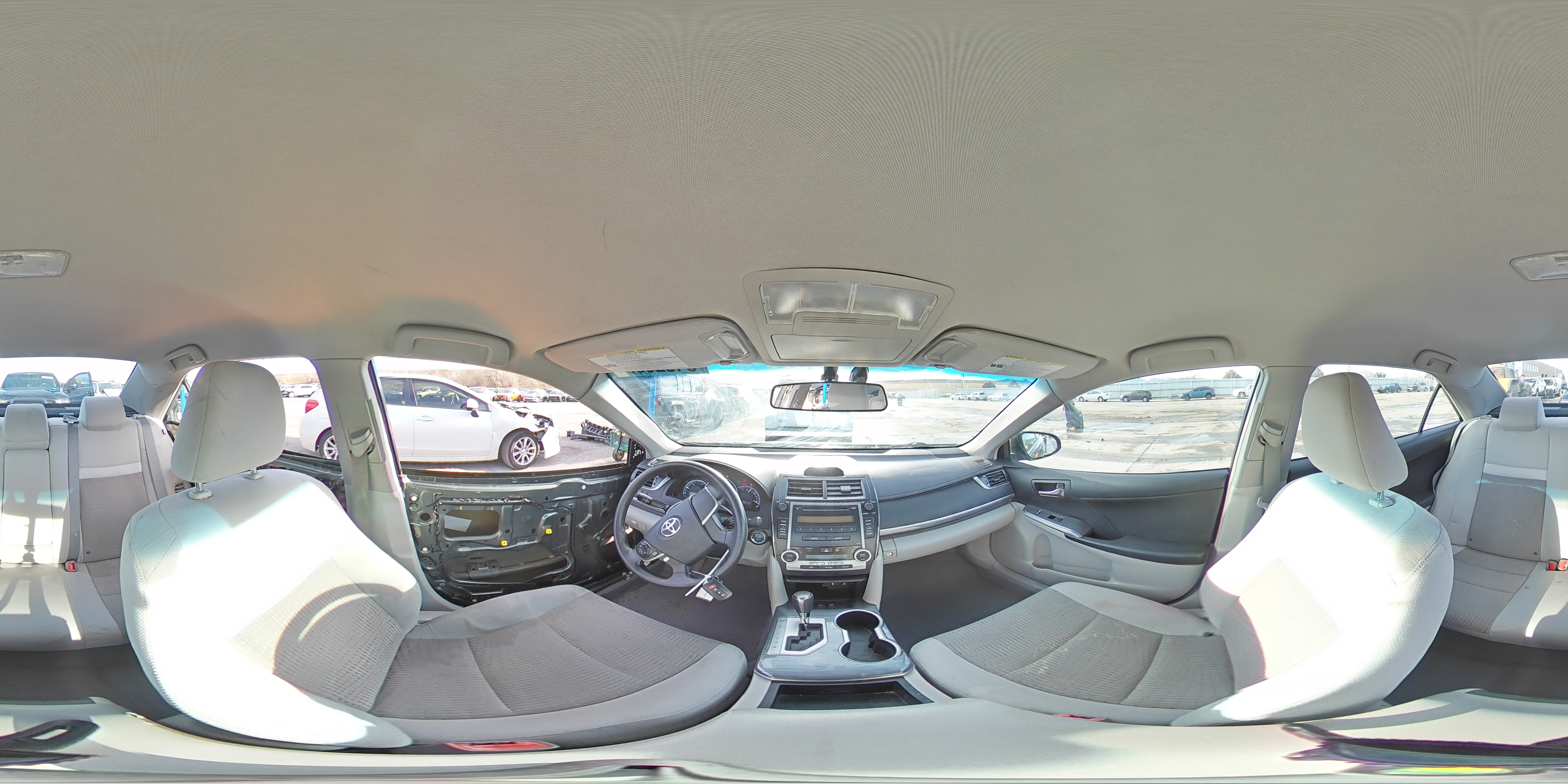 2012 Toyota Camry - Image 15