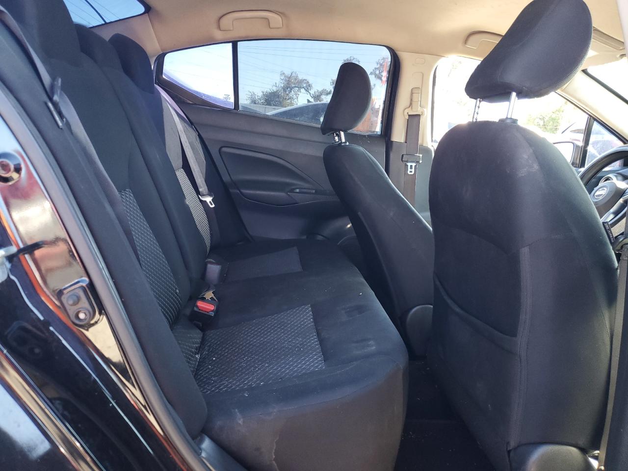 2020 Nissan Versa - Image 10