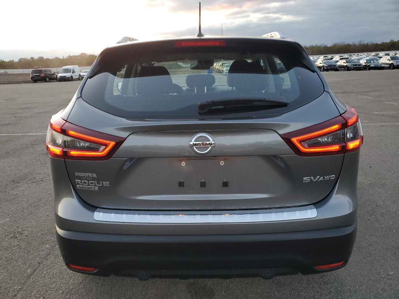 2020 Nissan Rogue - Image 6