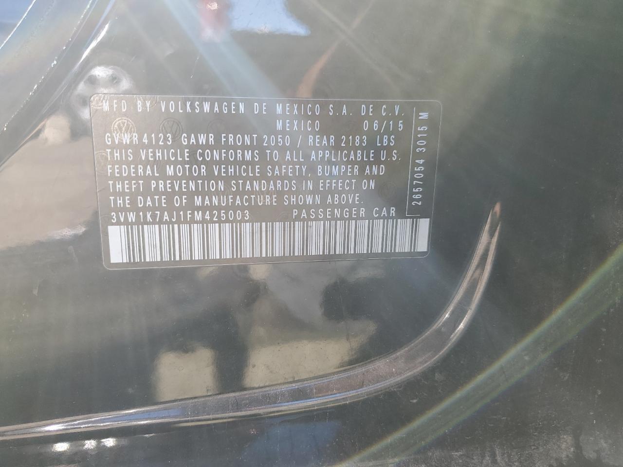 2015 Volkswagen Jetta - Image 12