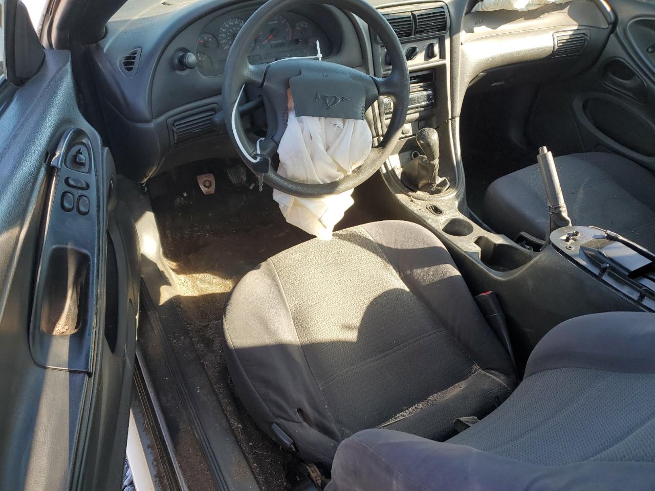 2004 Ford Mustang VIN: 1FAFP40624F175537 Lot: 71970395