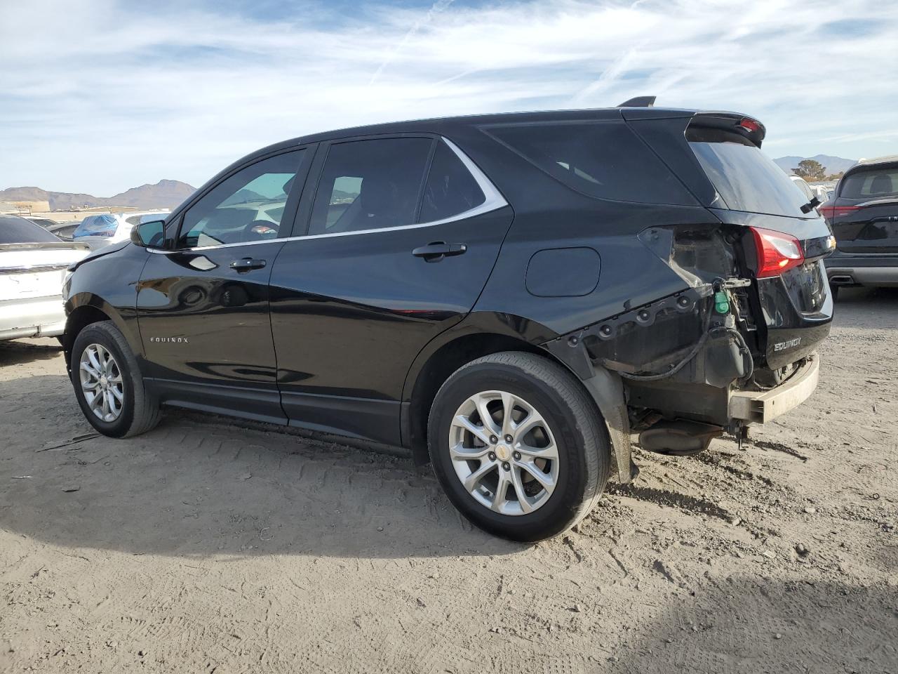 2021 Chevrolet Equinox - Image 2