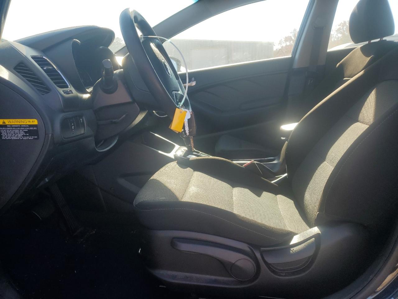 2018 Kia Forte - Image 7