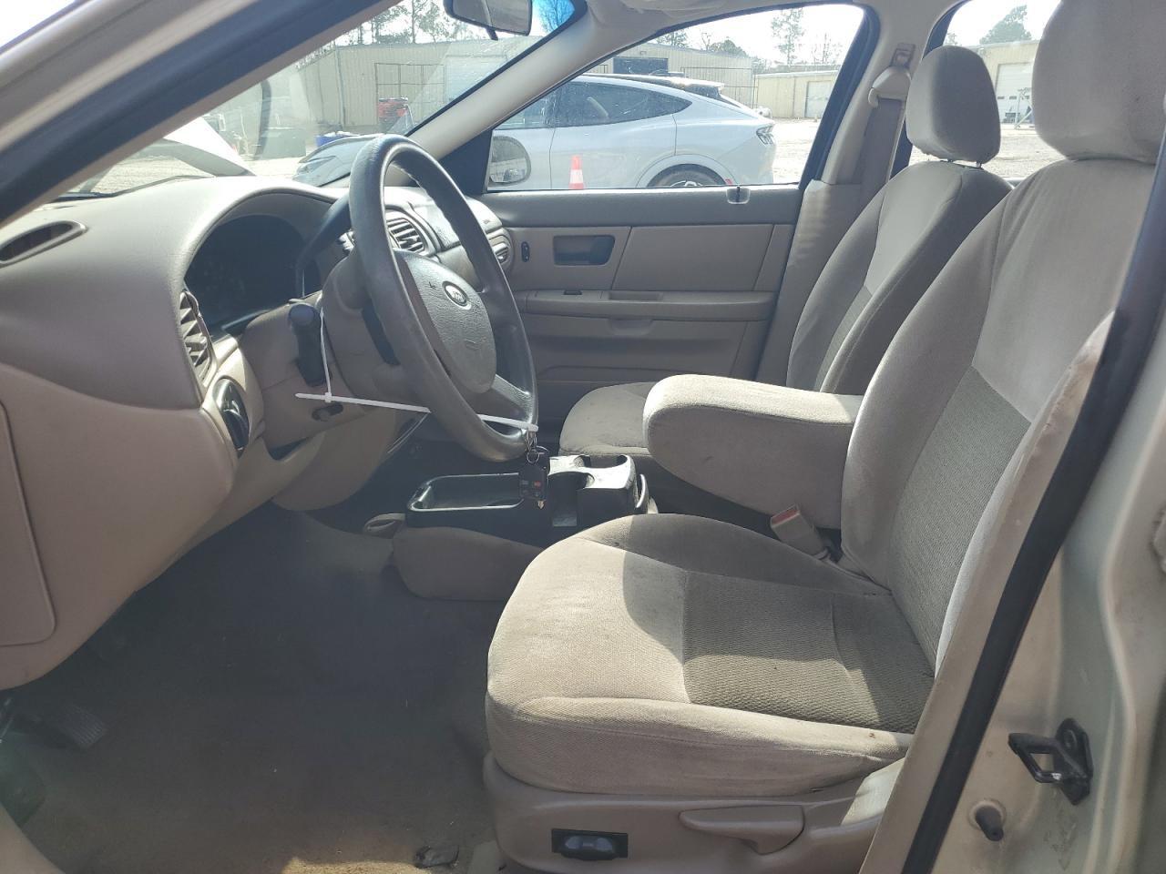 2005 Ford Taurus Se VIN: 1FAFP53U55A290423 Lot: 85496814